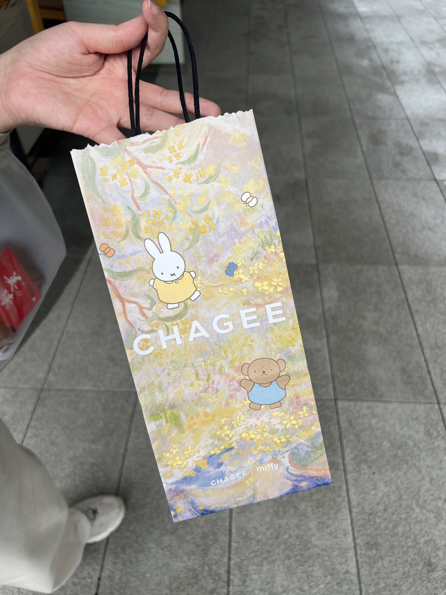 twomorethan's tweet photo. chagee miffy โคสสสน่าาาารักกกก 中秋节 นะคร้าบ 🐇🥮🤍💭 https://t.co/JHWzPRCTGa