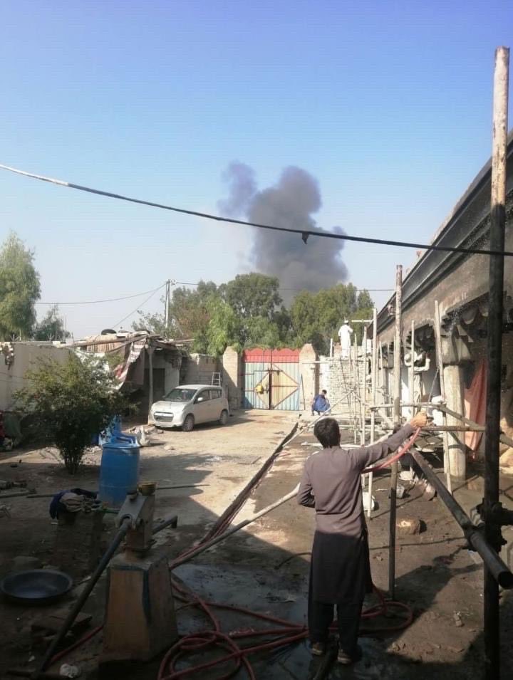 intelgun2's tweet photo. New Explosions reported in Khost, Afghanistan 

More Details are Awaited…

#kpk #khyberpukhtunkhwa #kandahar #afghanistan #ttp #FAH #ttp #FAK #RaddulFitna3 #sahrabagh #khost #mullahomar #airstrikes #taliban https://t.co/McK7sZ6hAl
