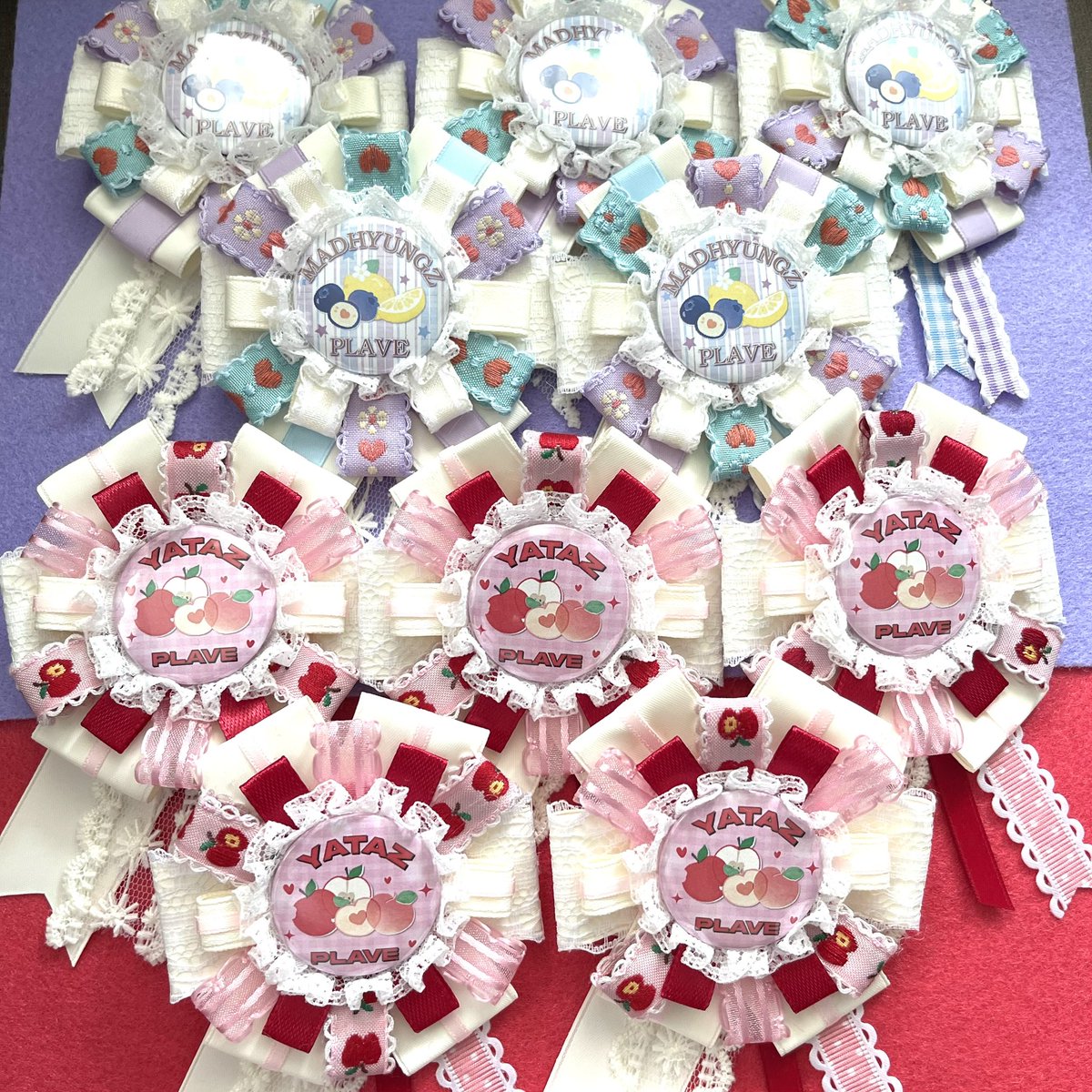 preawVIP's tweet photo. สอบถามความสนใจค่ะ rosette ribbon ✨
มี 💖 Madhyungz / Yataz / Berriez 💖
เราทำเองกำลังกะจำนวนชิ้นค่ะ 🥹🙏
เป็นพวงกุญแจ ด้านหลังมีกิ๊บหนีบคับ
#plliมาแจก
#KEEP_IT_MANIC_in_Bangkok https://t.co/QsYmXoMGGS