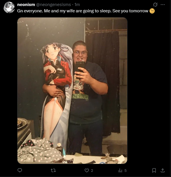 KDAPomni's tweet photo. How anime MFs be moving once they get one of those waifu dakimakura pillow things. https://t.co/qxwZI2YTnK