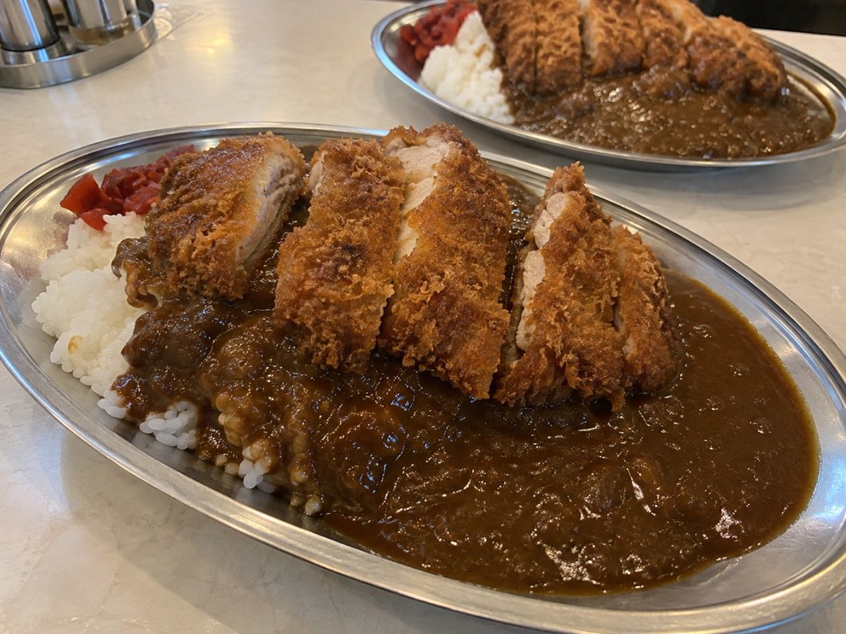 melikesalataci's tweet photo. 昔ながらの定食屋さんでカツカレー！

1人500円で大満足😀😀 https://t.co/6TrvJhBa15
