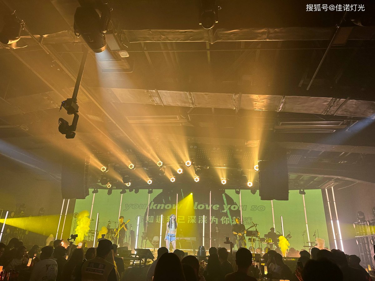 CorneliaTobola's tweet photo. Just got chills from the live band’s cover of our favorite 2000s pop hit at tonight’s indie show—this is why small venue gigs hit different! https://t.co/Y8mHDctEUe