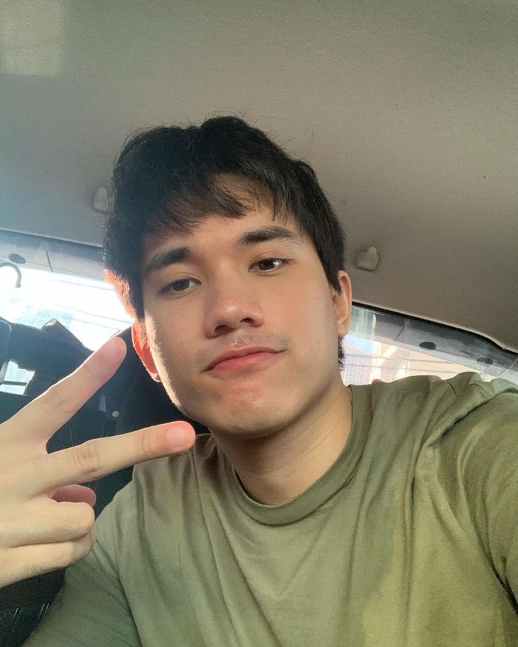 gigidrawer's tweet photo. i mean GETS BA? 😭😭😭😭 https://t.co/aRIo8Xvze2