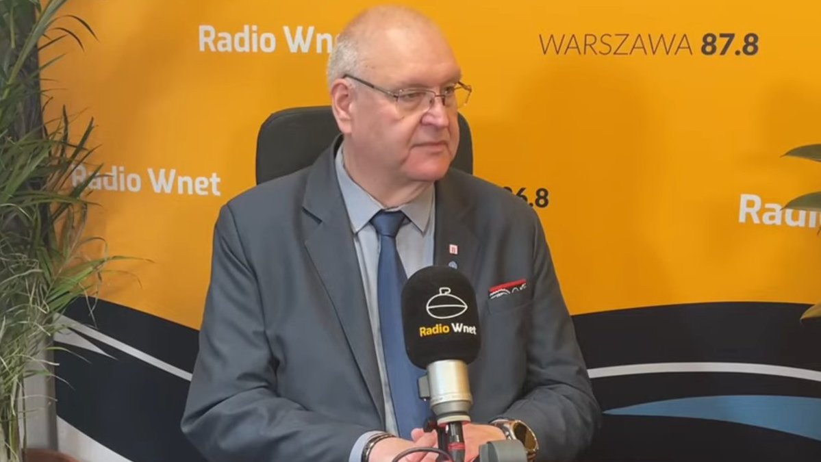 RadioWNET's tweet photo. „Donald Tusk dopuścił się zamachu stanu i złożyłem zawiadomienie do prokuratury w tej sprawie. Zostało umorzone, bo decydowała o tym prokurator, która bierze udział w tym zamachu stanu. Złożyłem zażalenie w tej sprawie” - Bogdan Święczkowski, prezes Trybunału Konstytucyjnego @skowronskiwnet 👇🏻
https://t.co/6qLrCoJH13