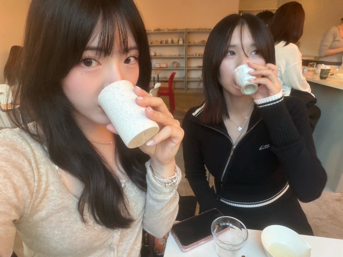 entpneverlies's tweet photo. 妹ととうもろこしかき氷in Korea 
お茶めちゃ美味しいのとnonfiction cafeで使われてる陶器とガラス販売してた✨
#TOVE https://t.co/ZJUYrjqUlD