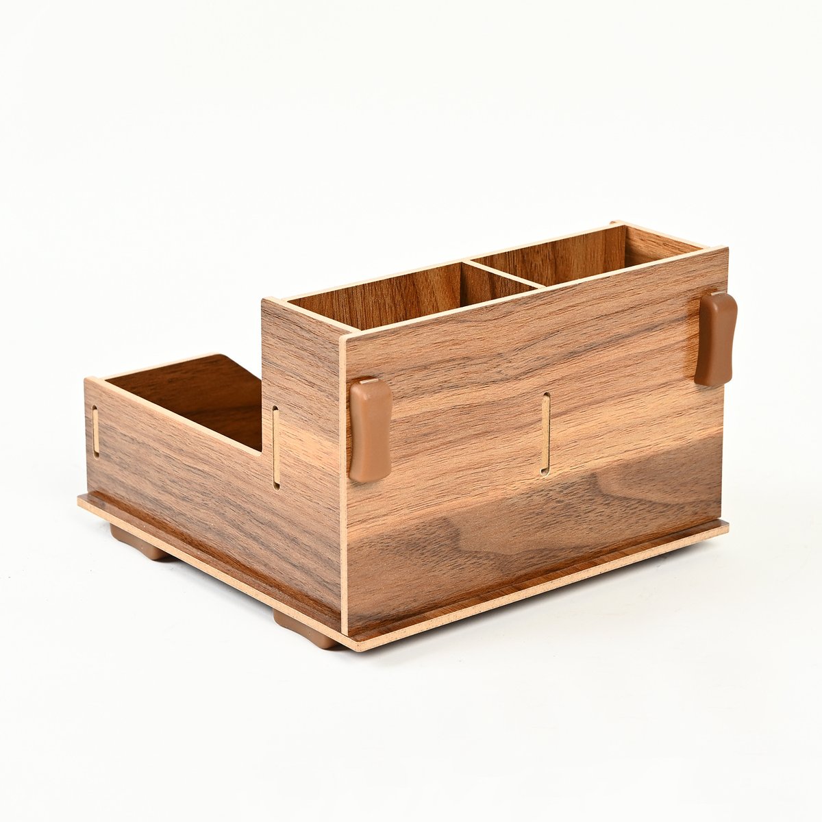 AleenHolness's tweet photo. No tirés esa caja de madera usada Convertila en un práctico organizador de escritorio sin gastar nada! https://t.co/Wmj1dWSll3