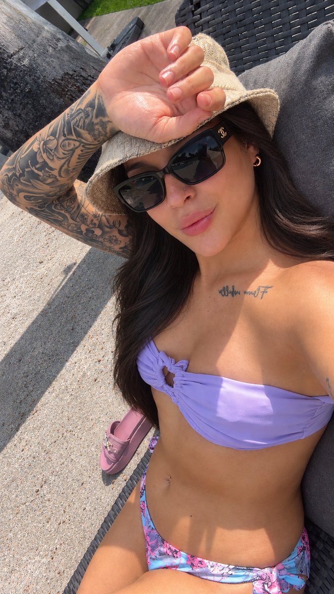 CatalinaBellmx's tweet photo. Hola buenas noches últimas citas en CDMX ya que me voy del país  los espero mis amores 💃🏻🌸💕❤️❤️👑#colombianas 📲📞5620177617 https://t.co/lh88vKQ0MK