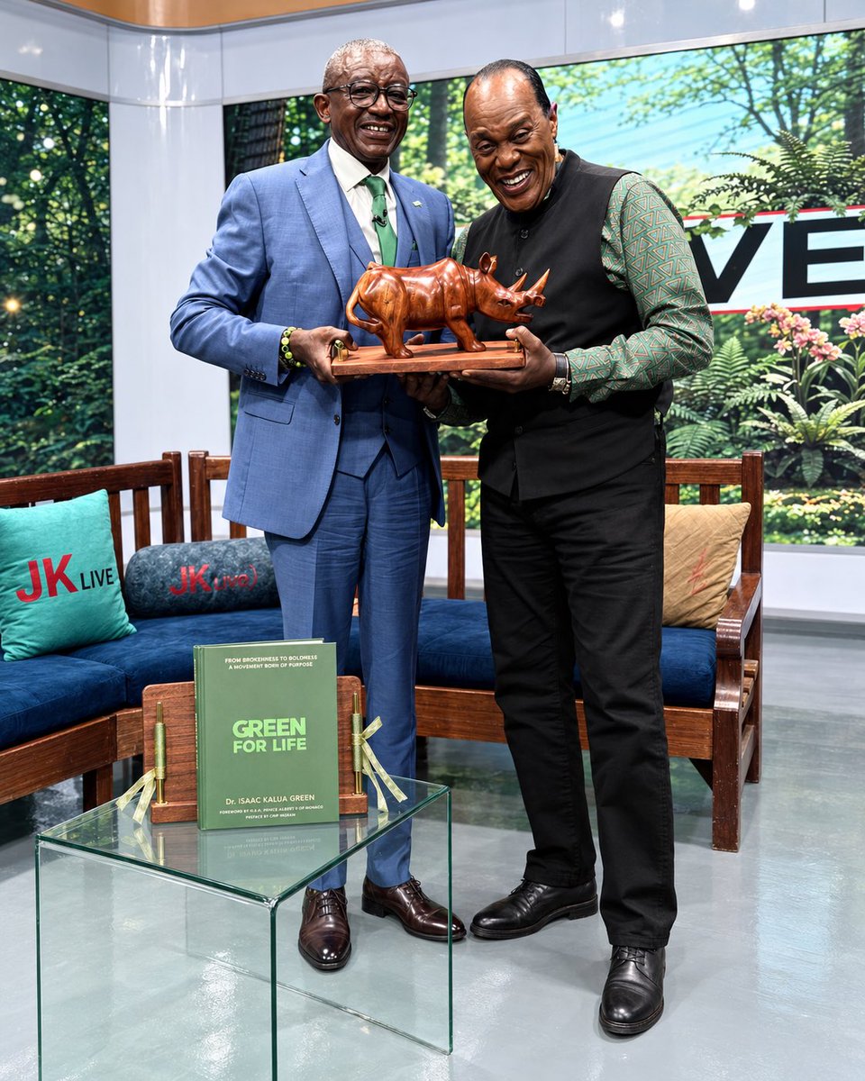 IsaacKalua's tweet photo. The cameras captured the conversation. This smile tells the rest. 

Thank you, Jeff, Ayub and every friend who stood with me in the studio and from home. Your refreshed me, may God refresh you. @KoinangeJeff @AyubAbdikadir @RadioCitizenFM @citizentvkenya #JKLive https://t.co/aHdstlIHKn