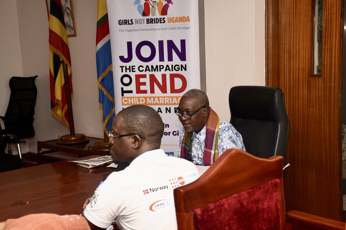 sauti116's tweet photo. 📍 HAPPENING NOW 

The department of Youth and children is having a meeting which currently underway at the @Mglsd_UG  for the validation of the Rapid Assessment Report on the National Strategy to End Child Marriage and Teenage Pregnancy.

The meeting has brought together various partners, all committed to strengthening national efforts towards protecting girls and ending child marriage and teenage pregnancy in Uganda. 
@MercyLakiskis @ChildFundUganda @UNFPAUganda 
#EndChildMarriage #MGLSD #ChildProtection #Hopeline116