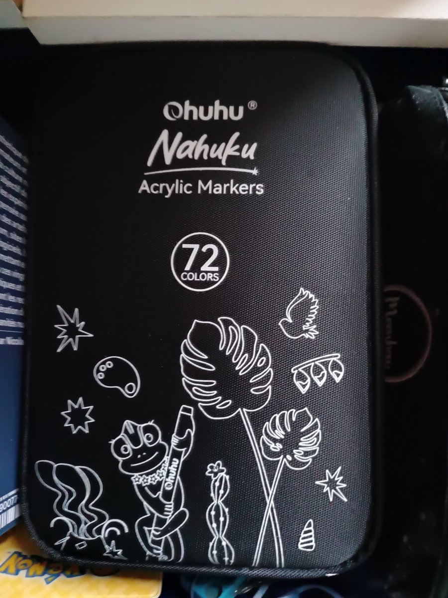 End3rM0cha's tweet photo. @dotnawnsense Of course you may ask , those are ohuhu markers !! https://t.co/ILDSoyt4Tp