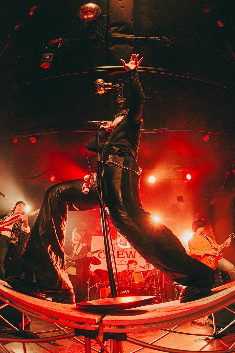 CHEWY_YWEHC's tweet photo. CHEWY初企画
「傾奇祭-KABUKISAI-」
これにて無事終了。

ご来場していただいたみんな、ありがとうございました！

-セトリ-
1.乾杯の唄
2.それでいいよ
3.Where is the STAR?
4.ENGINE🆕
5.Kick🆕
6.Hello the World
7.Take🆕
8.ロVEヨOU
9.アロンサイド
10.2026

#傾奇祭
#KABUKISAI
#CHEWY https://t.co/0XFmqPNHXo