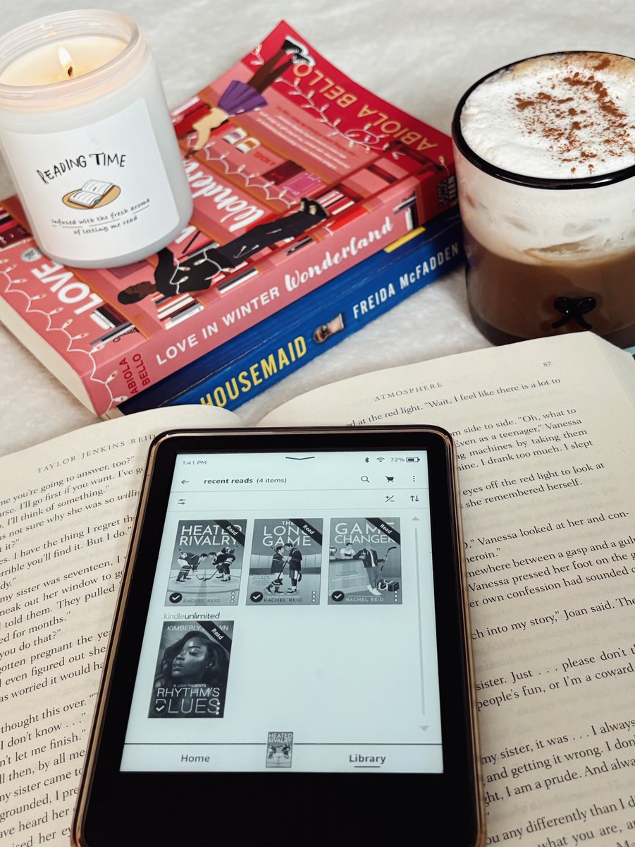 RubensJunior32's tweet photo. Happy New Year! December was a great reading month: 6 books, with over half earning 5 stars. Here’s to more reading months like this in 2026. What was your favorite December read? https://t.co/T6HLpm8pdI
