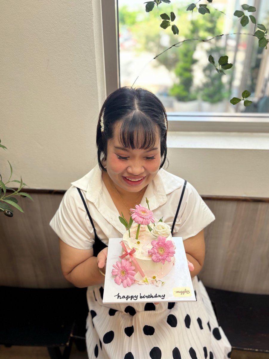 Phrawsang's tweet photo. Happy BirthDay ❤️ 36 ❤️
ปีนี้ก็ขอให้เงินปังๆ ยอดปังๆ เฮงๆ รวยๆ 
สุขภาพแข็งแรงขึ้น ดูแลตัวเองแบบนี้ดียิ่งๆขึ้นไป 
มีความสุขกับการใช้ชีวิต ได้ออกท่องเที่ยว ตามที่ต่างๆ 
มีความสุขในทุกวัน ❤️ https://t.co/hi7DPwkFyH