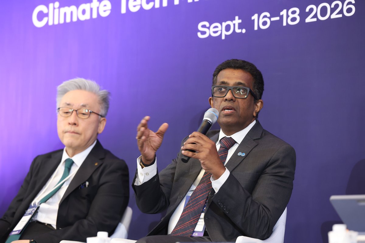 ashbin's tweet photo. At #WCE2026 in #Busan #Korea @IRENA &amp; KEA convened Governments of #Brasil, #Korea &amp; #Senegal to share insights from tripling #RenewablePower #3xRE supporting #UAEConsensus @COP28_UAE decision. Also contributed to @WorldBankGroup forum on #AI, #DataCentres &amp; #EnergyTransition https://t.co/jW4fhRITMK