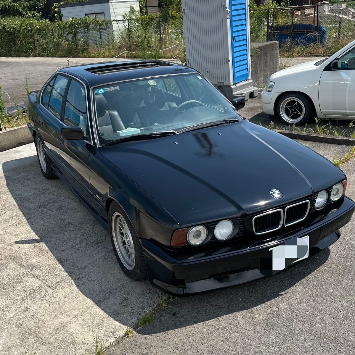 Screws_Garage's tweet photo. BMW E34 5シリーズ
パワーブラックに全塗装 https://t.co/OD15rQABT2