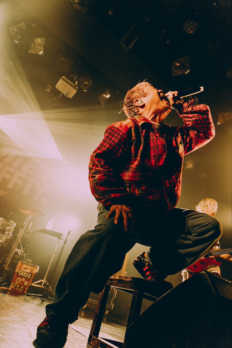 NAOKI_ROTTEN's tweet photo. 響都超特急TOUR2026
@kyotoultraex 
宮城 仙台RENSA
ゲスト チャンス大城
@ooshirofumiaki 

東北4ヶ所ラストに相応し過ぎた仙台
頭から終わりまで
熱さとピュアさ満開で
突き抜けれやした
チャンスさんもステージ裏と表ほぼ一緒���ノリで善き時間でした

ありがとうございました

📷　@kawado_photo https://t.co/O4km10KpCH
