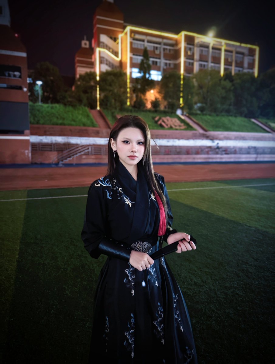 liviatxd's tweet photo. 我花开后百花杀 https://t.co/s4eFm0tfjR