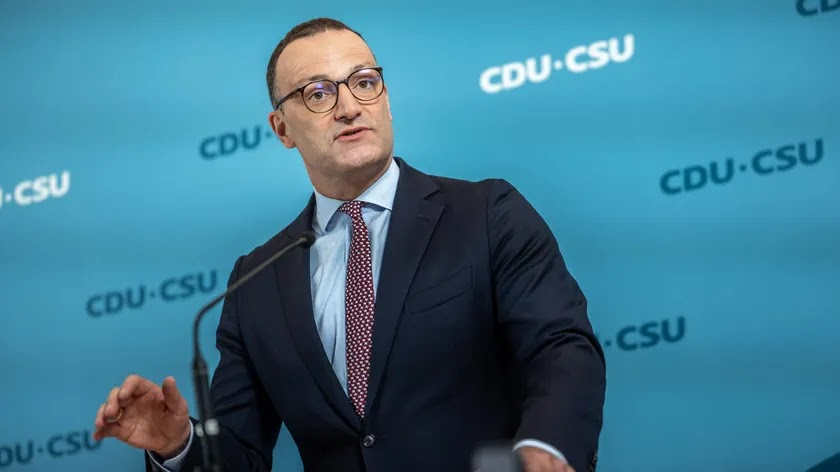 djpr's tweet photo. Politikverdrossenheit. Symbolbild. https://t.co/RdeGyl6LMs