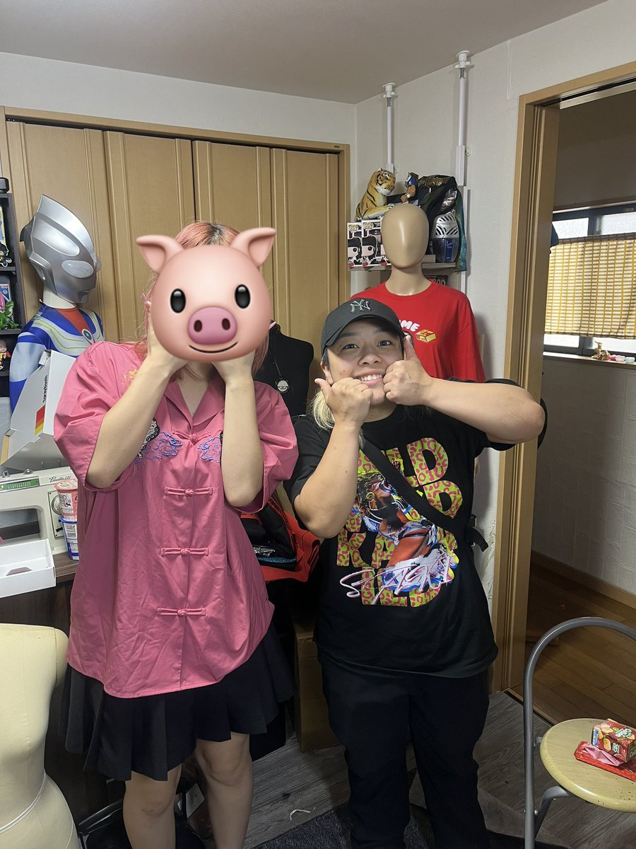 obake_couture's tweet photo. 昨日はプロレスリングwaveの狐伯選手と打ち合わせでした！！ありがとうございました！🦊がんばります💪 https://t.co/vmqCaFVBmE