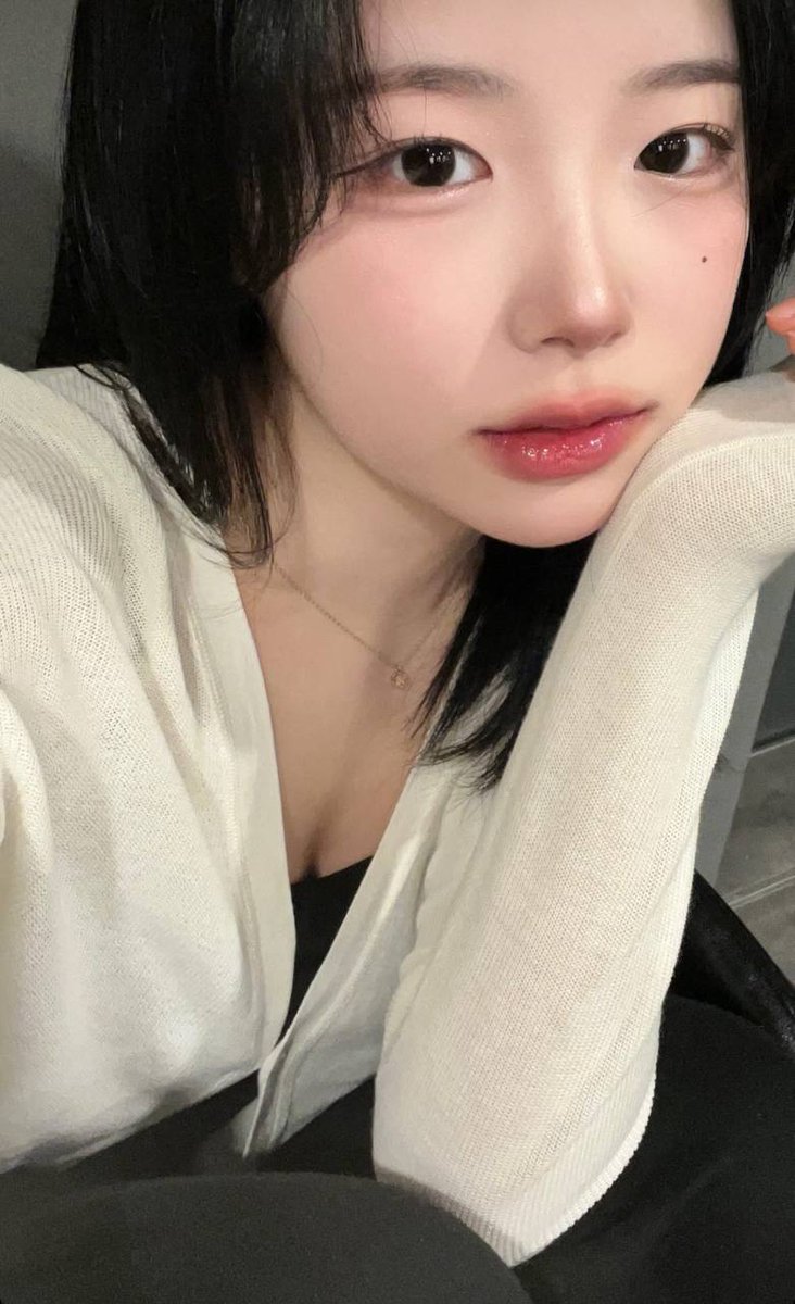 hsr0zzz's tweet photo. 1.김민하 2.한사랑인데... 누구로 딸잡을까요....... https://t.co/tInbQ9gFuQ