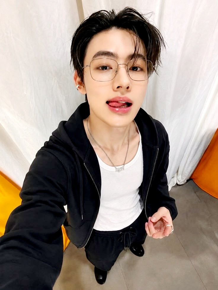 seanloves_jj's tweet photo. HAPPY COER SELCA
@florenchao @xaitothecoer @eomcutee
#CORTIS #COERSELCA #seonghyeon https://t.co/QNQRXQaLAb