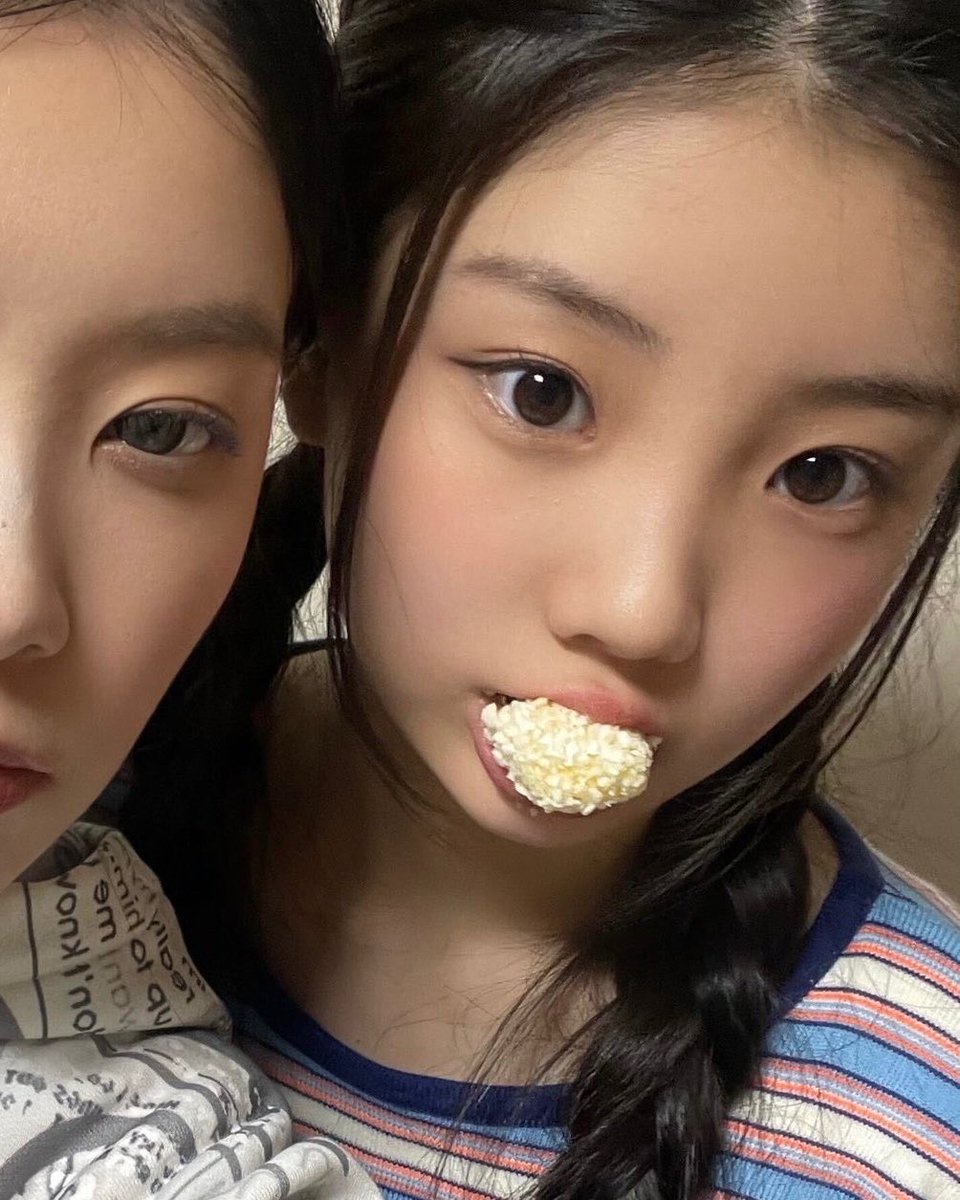 dlftkdrx's tweet photo. 얜뭐죠 https://t.co/hB8CjYNqmT