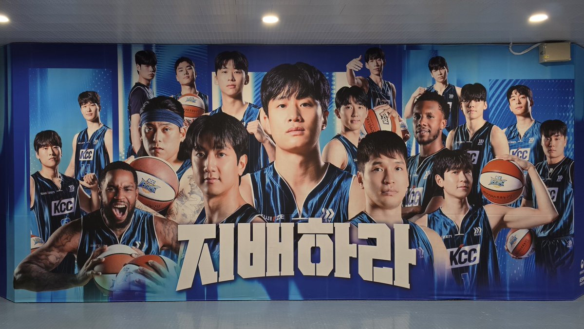 Ma_jjang0_0's tweet photo. 사람없을때 찍어야👍🏻 https://t.co/RKGL2kEy5J