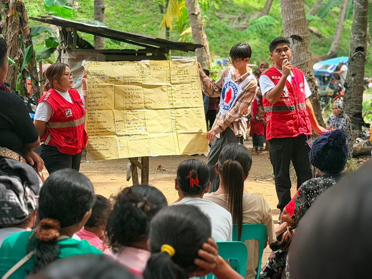 IFRCAsiaPacific's tweet photo. Several months after the 7.8 earthquake struck Sarangani province, Philippines, recovery continues for many families whose homes and livelihoods were disrupted. 
 
With support through the IFRC’s Disaster Response Emergency Fund (@IFRC_DREF), the Philippine Red Cross remains on the ground in Glan, Sarangani, distributing shelter toolkits, tarpaulins, and essential household items to help earthquake-affected families rebuild their homes and move forward with dignity. Recovery takes time, but with sustained support and community resilience, families are taking important steps towards a safer and stronger future.