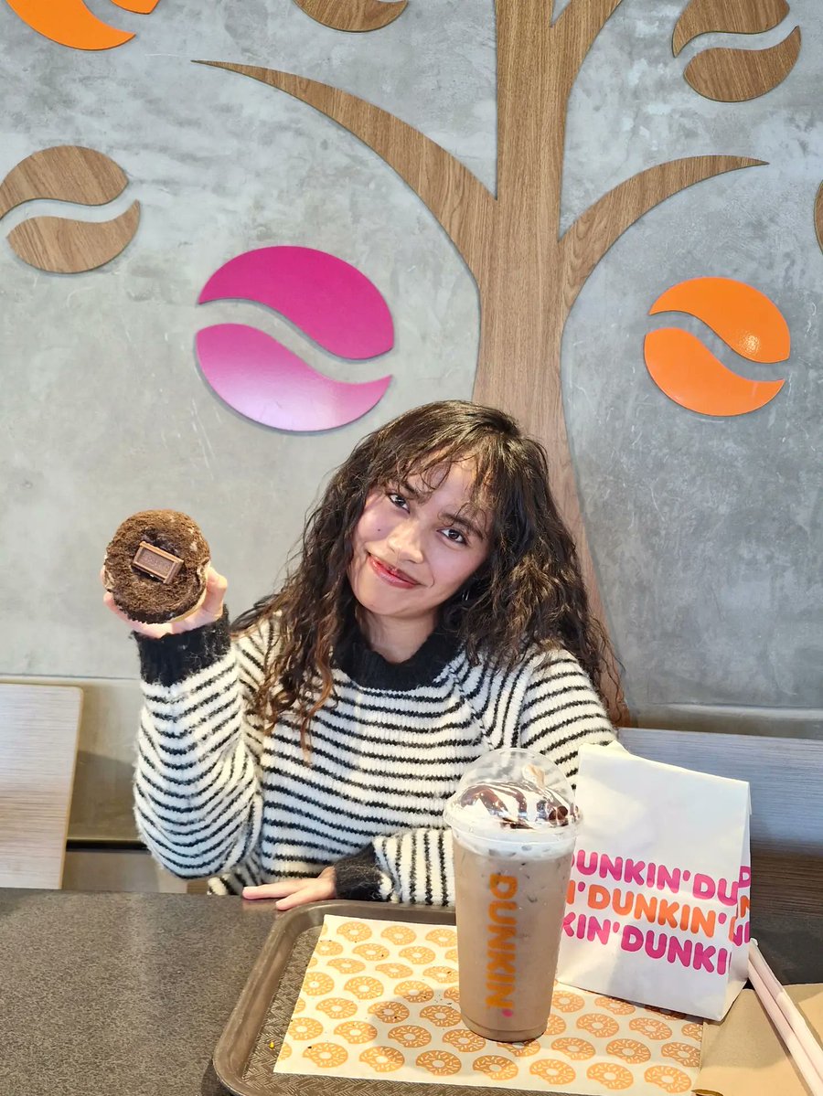 Iorigue's tweet photo. I’m in love with the taste of @dunkingt! https://t.co/GzKmp7pPgb