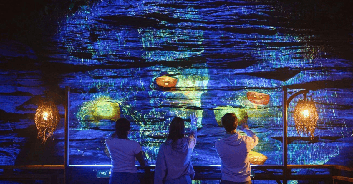 ElidaEstimcoo's tweet photo. Step into the glowing light and sway to the rhythm—this immersive art piece turns movement into color, making every moment a one-of-a-kind creation you’re part of. https://t.co/k3YST8P2nU