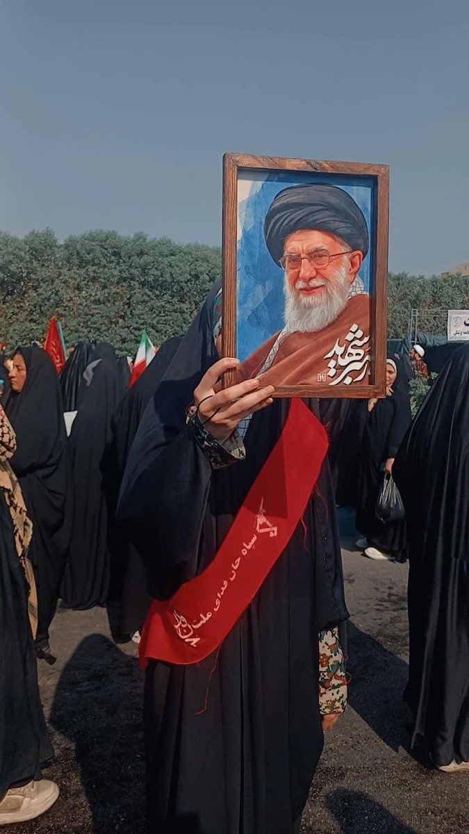 ZShhryary48878's tweet photo. اقا درسته نشد جانفدای خودتون بشیم 💔ولی ان شاءالله جانفدای راهتان میشیم... 
#جانفدایان_خوزستان
#جانفدایان_شرق_اهواز https://t.co/Yzsd3yGuN5