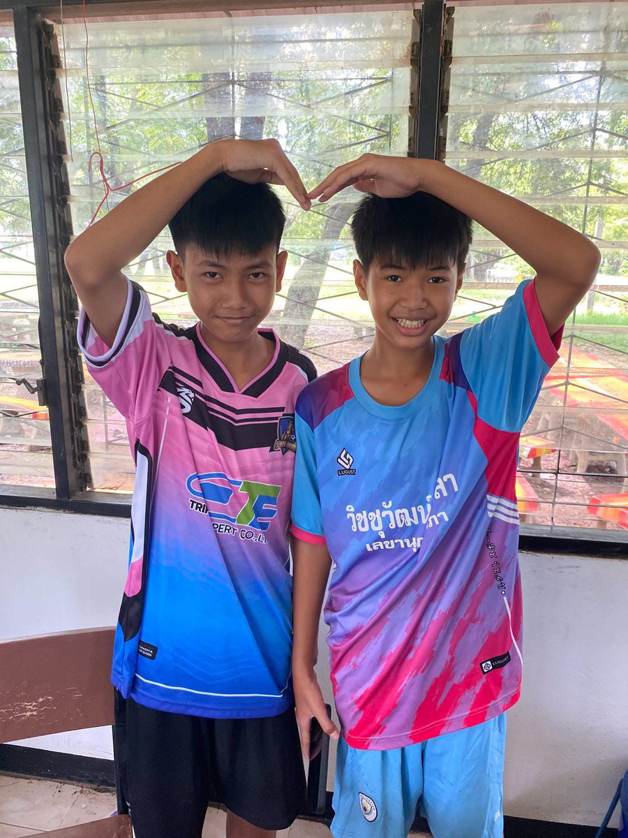 juthawut54's tweet photo. พร้อมซ้อม⚽️👊💪
#ขออนุญาตเจ้าของภาพแจ้งลบทักข้อความ https://t.co/REwK8SjVn2