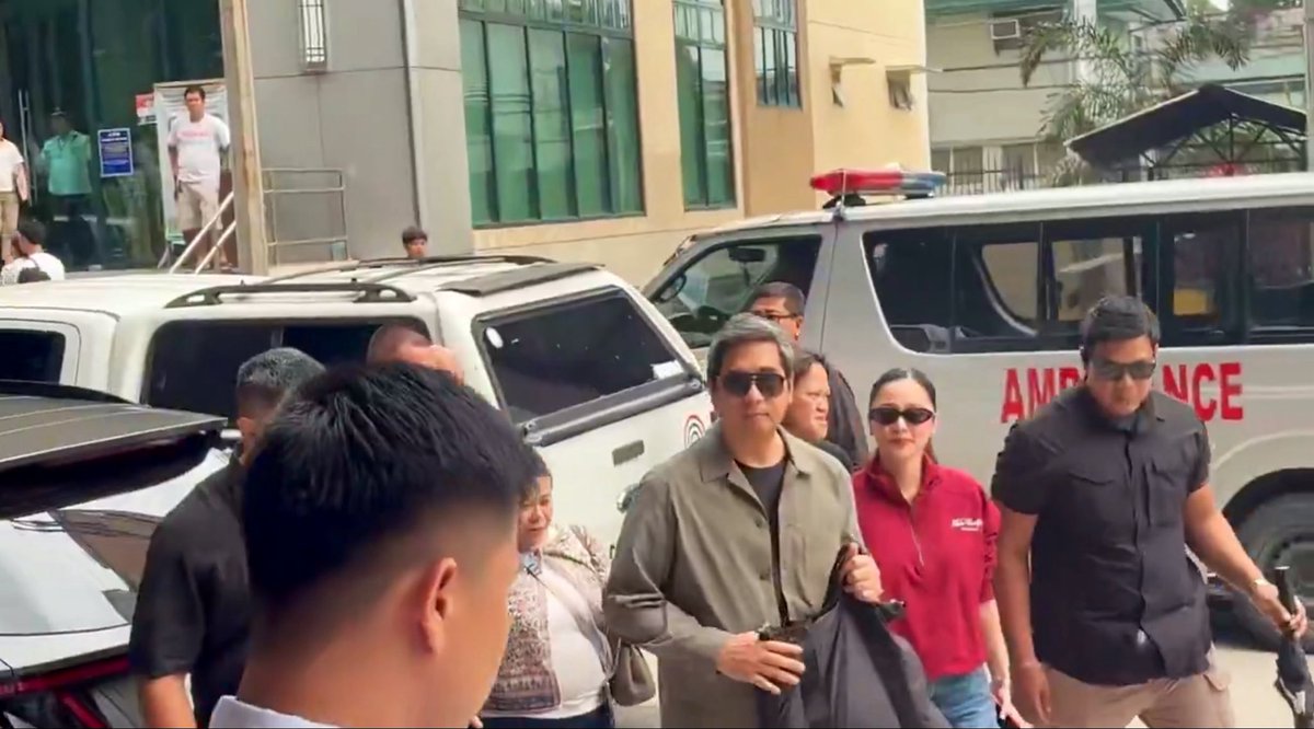 BossBMC13's tweet photo. Knowing that u have a very strong support system,i feel a lot better now..HE may not be ur biological father,but GOD sent him to be ur father in heart,a father that will be there for u and protect u in ur highs and lows in life.mahigpit na yakap KIM at salamat Direk Lauren🫂♥️🙏🏼 https://t.co/S0fylsrtYg