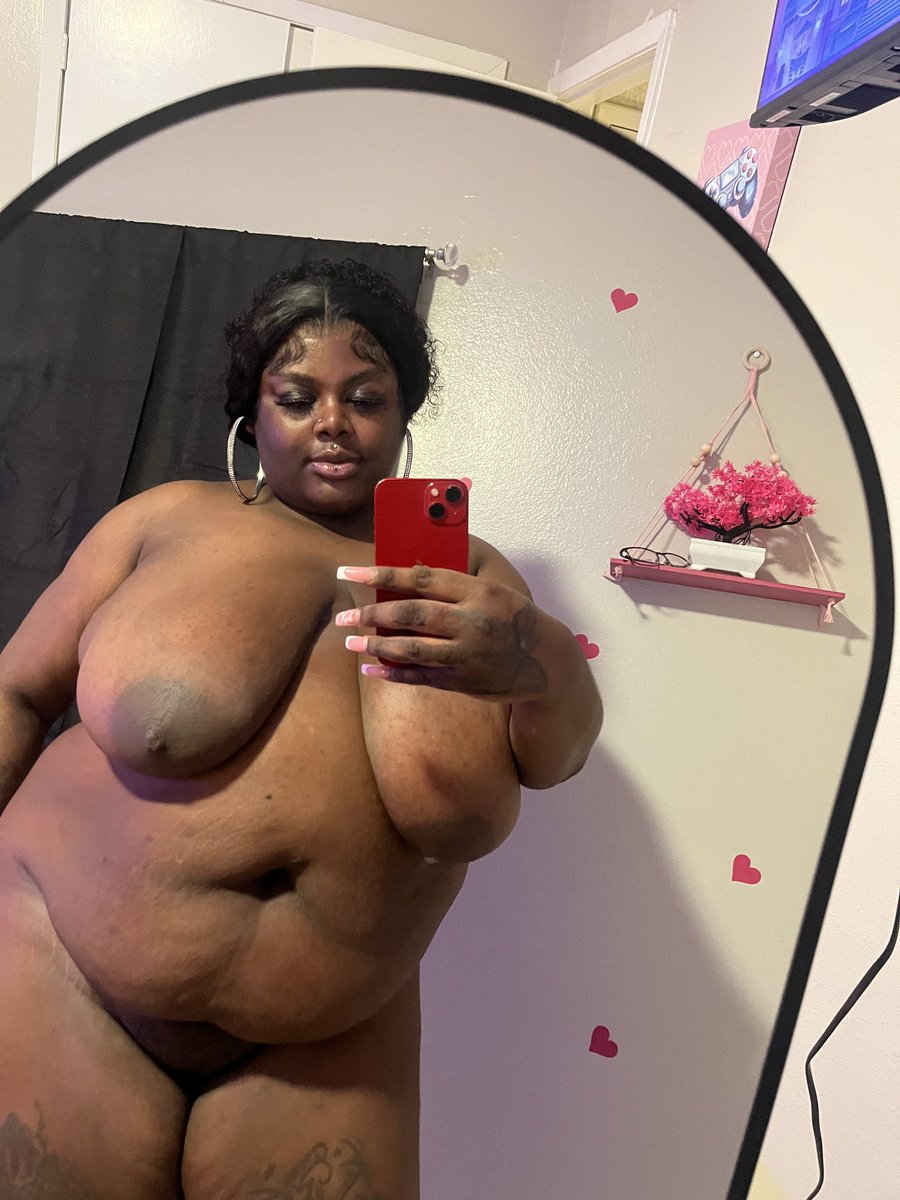 FreakOrdinary's tweet photo. Was wondering could I send u nudes https://t.co/ZW01t1dFQ8