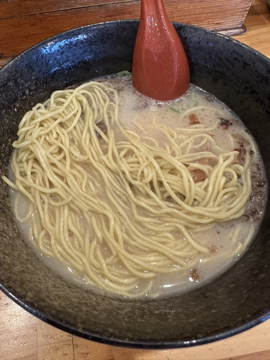 seimu1104's tweet photo. 長崎　早岐
MARU龍

焼きの香ばしさと
脂のジューシーと
チャーシューさいこう🐷

#ラーメン好きと繋がりたい https://t.co/qVgGuzLkIL