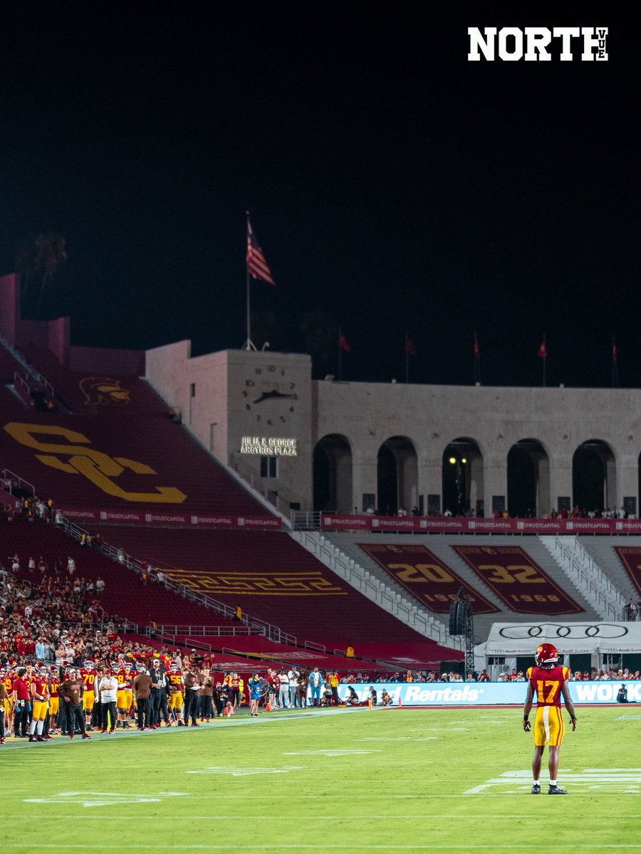 northvue's tweet photo. Ragin Trojans 

USC Trojans continue their perfect start to the season with a 49-30 victory over the University of Louisiana at Lafayette. Read more on our website: https://t.co/eHBnKot7Nl

📸: @oscalev https://t.co/Sz4ao8YJlx