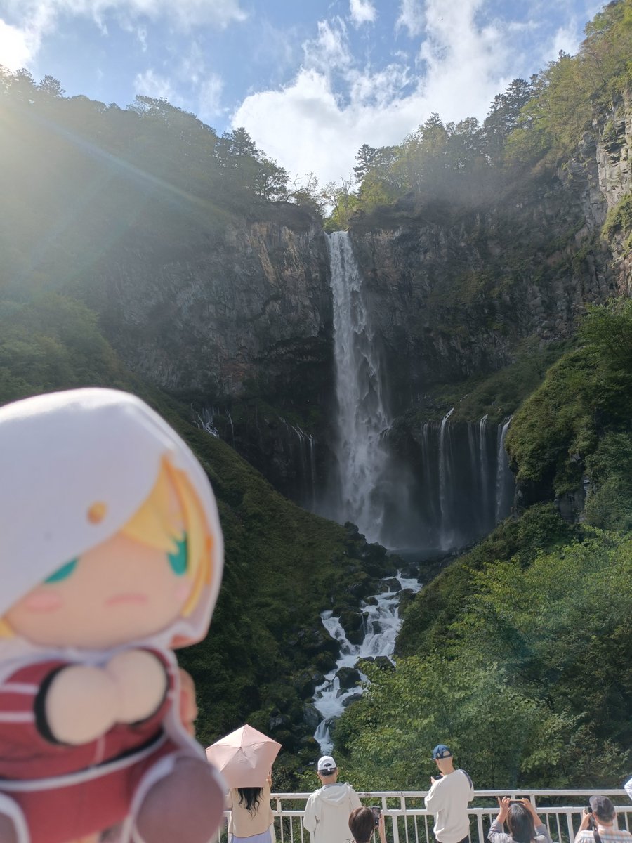 itizenngohann's tweet photo. 華厳の滝、良くみえるね https://t.co/hs0cy6k2zP
