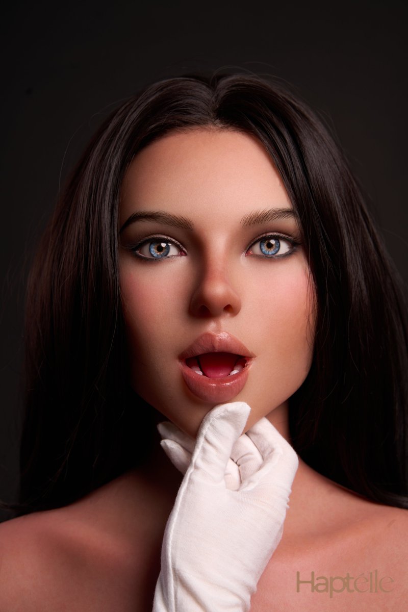Haptelle's tweet photo. 171cm of pure elegance. 🖤
Vesper doesn’t chase attention. She just gets it. 👀✨
 #sexdoll #SiliconeDoll #haptelle #sexy #nsfwㅤㅤ https://t.co/KPHCbijjnR