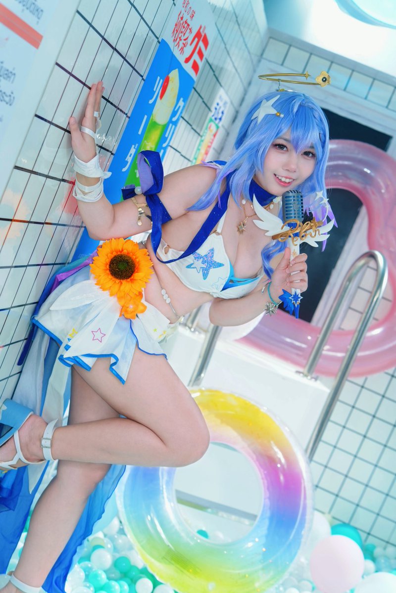 Chuvie__'s tweet photo. Enjoy your summer with me ☀️⛱️

📷 : S Aroon Chanel

#honkaistarrrail #robin #cosplay #robinsummerretto https://t.co/ErsR3d2P6p