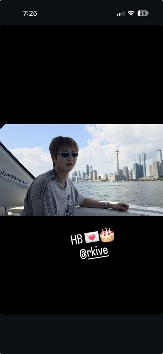 myglover__'s tweet photo. That’s my city! Happy birthday joonie! https://t.co/BGSp5wjs5y