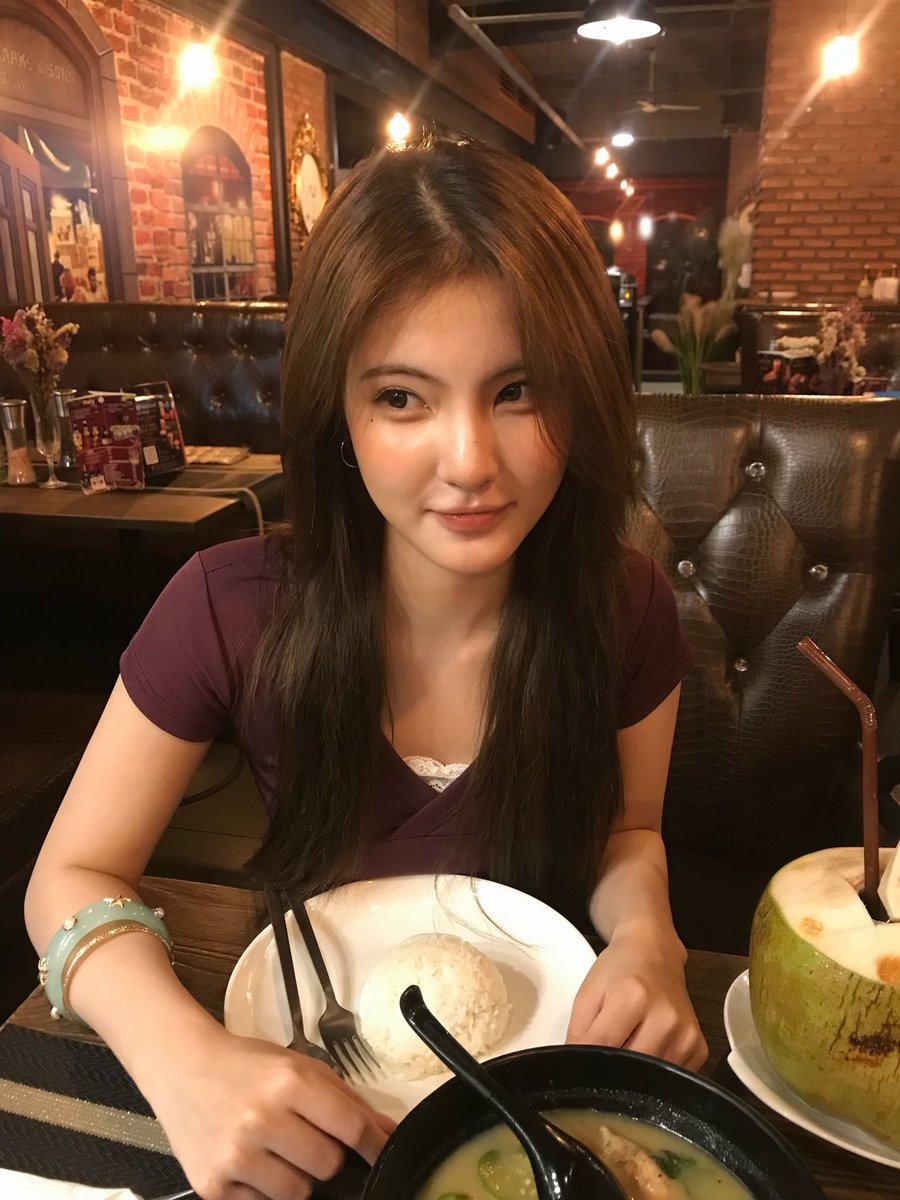 attarnat's tweet photo. น้ำมะพร้าวไหม #attarnat https://t.co/2cuuUGdZ5P