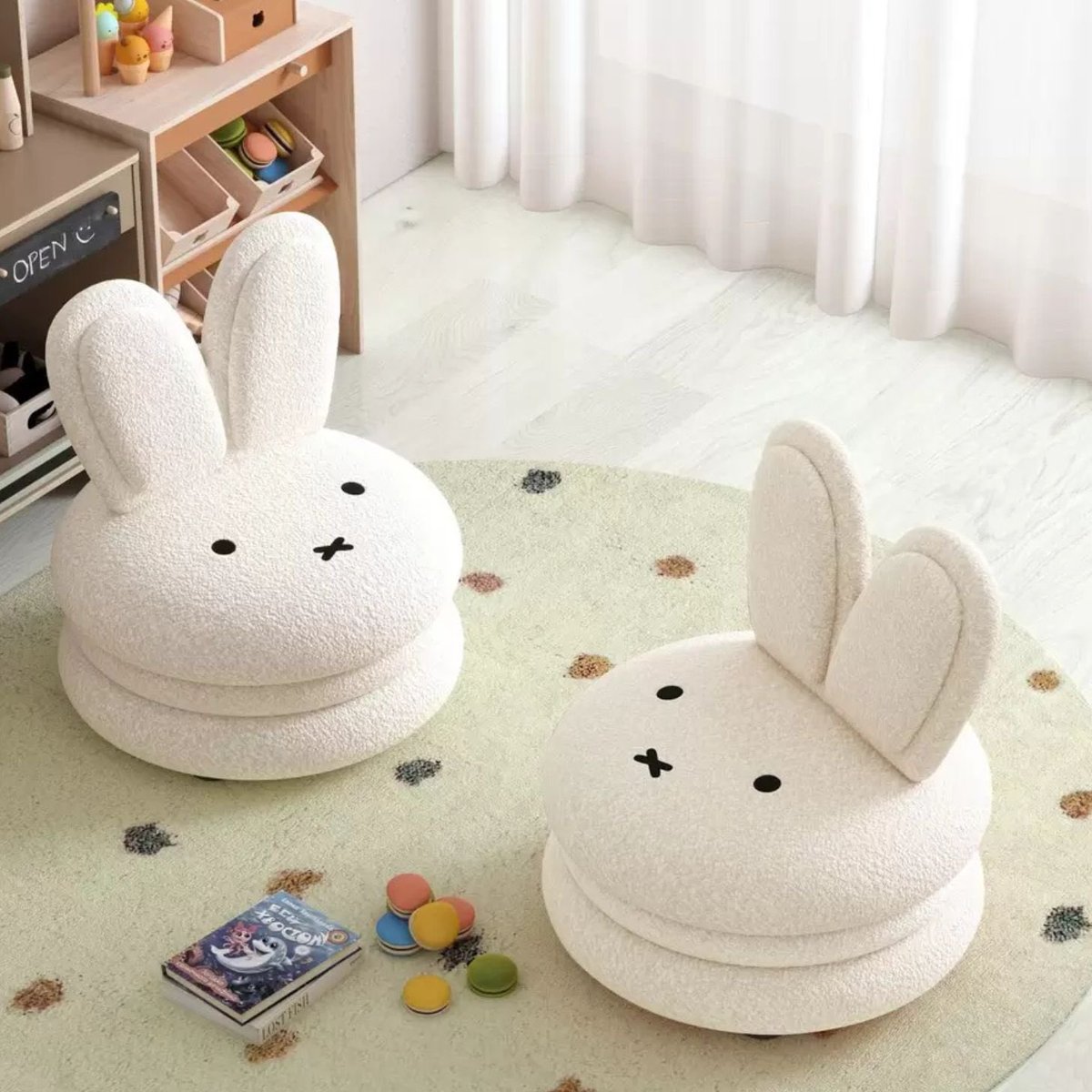 miffy_update's tweet photo. ✨🐰【発売中グッズ情報】🐰✨
#PR

ミッフィーマカロンチェア🐰

ブークレ生地でふんわりやわらかな肌触り✨

大人も座れる��イズで
お部屋のインテリアにもかわいい♡

🔗 詳細はこちら
https://t.co/37CClCPnnP https://t.co/VDFqKPx0Pc