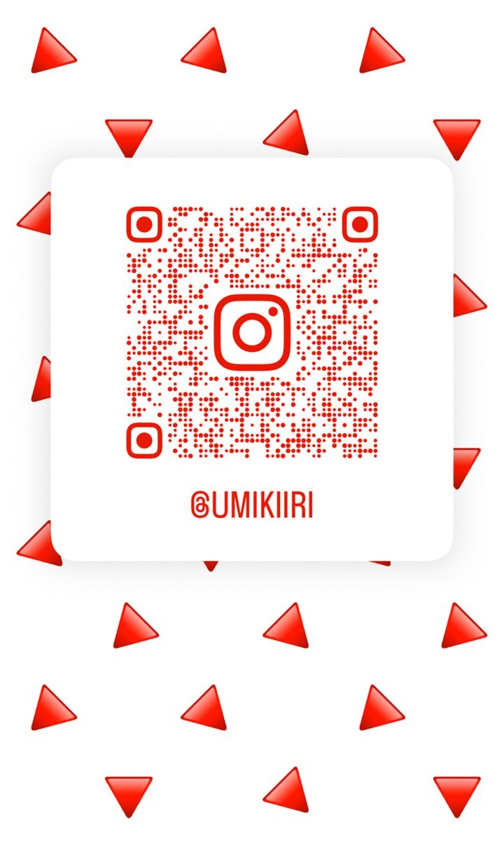 umikiiri's tweet photo. 店員さんに絶対インスタやった方がいいですよ‼️って言われたので始めました‼️フォロー欄にいるのはその店員さんです https://t.co/UyrzQO6VWc