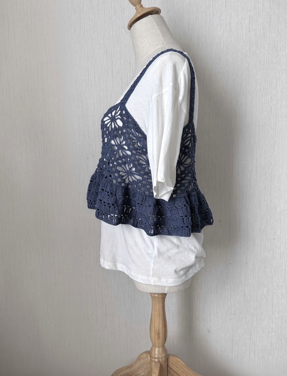 kiso_bluedrop's tweet photo. minneにて、販売開始しました！

模様編みビスチェ #minne
https://t.co/cq1ov0Nzfo

#ハンドメイド
#編み物
#ハンドメイド好きさんと繋がりたい
#ハンドメイド雑貨
#ハンドメイド作品
#minne https://t.co/0UJ3Ayhpvv