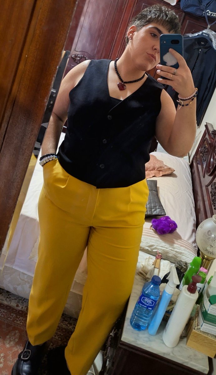 Pucelista's tweet photo. nah el outfit escogido una hora antes y voy perfecta. soy muy buena https://t.co/lGCyGqGQdd