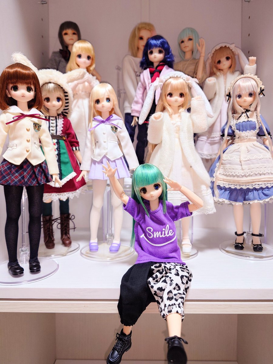 rin_doll_0907's tweet photo. しばらく瑛理ちゃんシリーズ出てないね

一目惚れしたあの日からずっと
瑛理ちゃんが可愛くて可愛くて可愛くて可愛くて仕方ない🫶💕

「はな」は はなだけで
あとはみんな「瑛理ちゃん」なのです🌸

ちなみに はな は2段目右端にいる子と同じ紫のマシュマロうさぎさん🐰

#上村瑛理
#尾櫃制服計画 https://t.co/mRN2B5ZwkL
