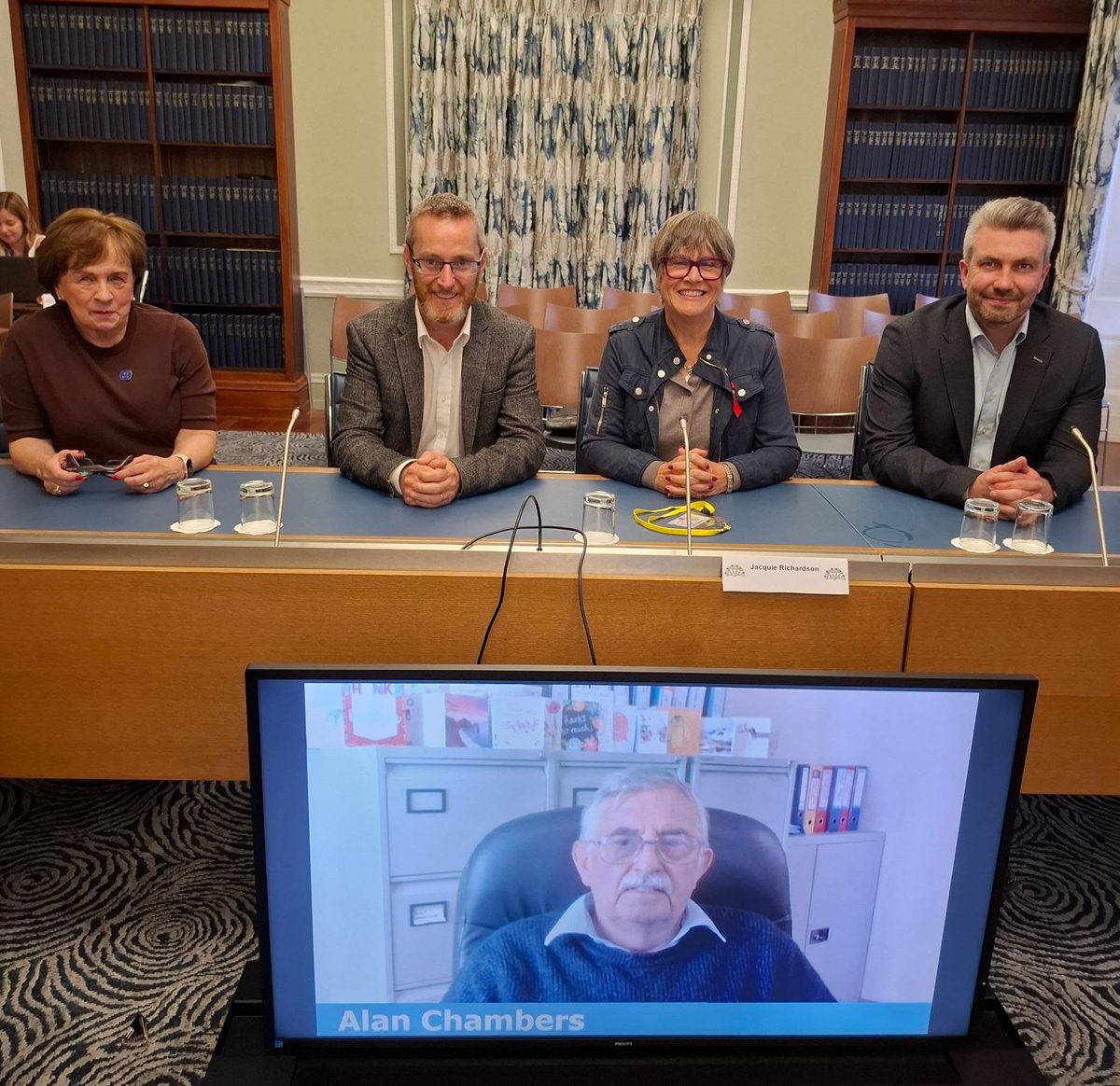 CEOPositiveLife's tweet photo. .@PositiveLife_NI appreciate the opportunity to present to members of the Health Committee on potential solutions to reach #ZeroNewDiagnosis by 2030. #HIVNI #UEqualsU #StopStigma #GetTested #KnowYourStatus https://t.co/HBUh42R9cj