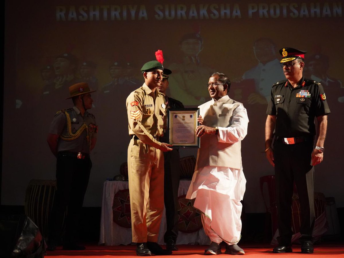 ncc_gp's tweet photo. A moment of pride as Cadets of 5 Assam Bn NCC, Tezpur Gp welcomed the Hon'ble Governor of Assam For The Rashtriya Suraksha Protsahan Yojna, an initiative of the Hon’ble Governor of Assam, at Tezpur University.  The vibrant programme bringing together NCC cadets, alumni, institutional partners and senior leadership from the Armed Forces and NCC. Guests witnessed the enthusiasm, commitment, spirit of patriotism and national service of the NCC fraternity.A special highlight was the felicitation of NCC alumni.The programme also featured a spirited performance by the NCC Girls Band of 33 Assam Bn NCC & various Information stalls. GOC Gajraj Corps and ADG, NCC Directorate North Eastern Region also graced the occasion.
@nccner @HQ_DG_NCC @GajrajCorps_IA

 #NCC #Assam #RashtriyaSurakshaProtsahanYojna #Youth #NationalSecurity #Tezpur