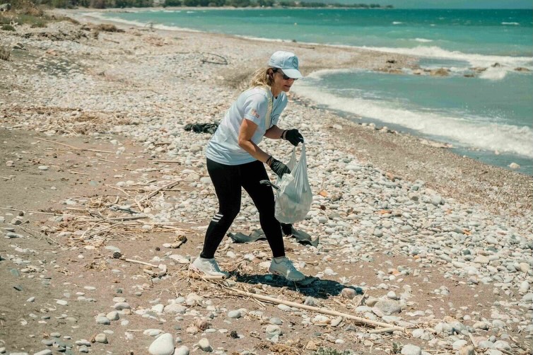 serifebasmaz's tweet photo. A cleaner Rhodes starts with our actions. 58 cleanups, 45 beaches, and a shared effort by PPC and Project PARALIES to protect Greek coasts and marine ecosystems. https://t.co/X6aC8oG15E