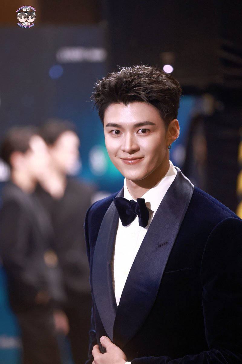 SUPPORTMEENPING's tweet photo. ทำไมหล่อได้ขนาดนี้นะพี่มีน

#MchoiceMintAwards2026
#Meennicha8 https://t.co/9WZCM2wkwD
